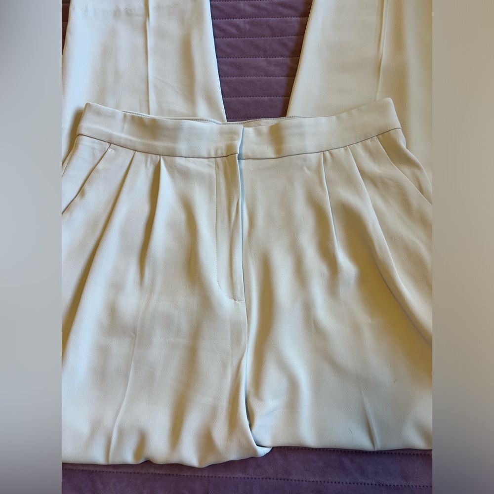 H&M Cream Dress pants Size 10